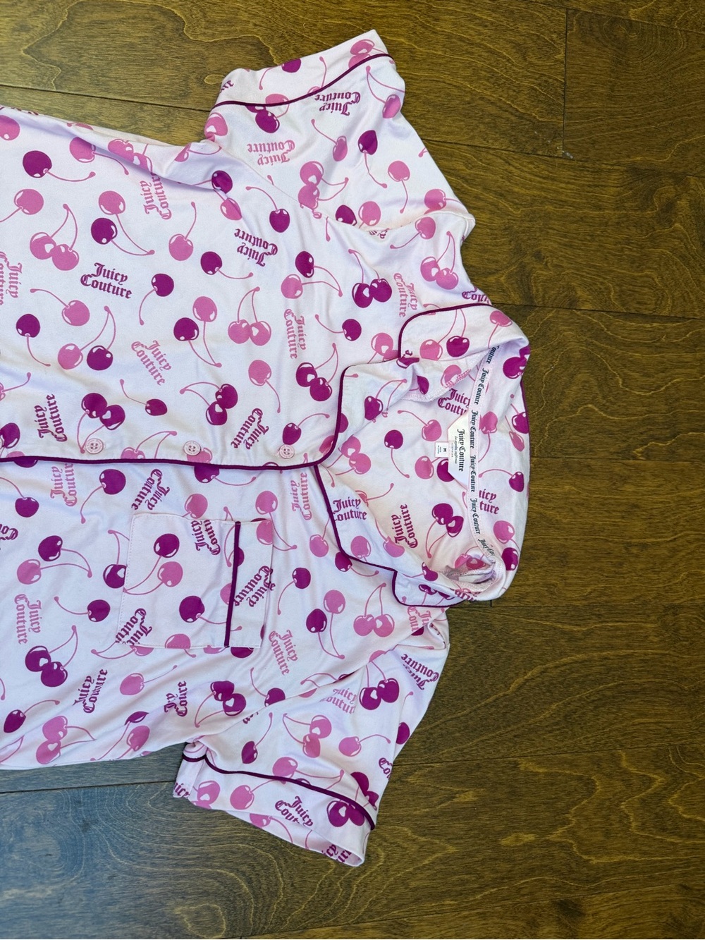 Juicy Couture Pink logo Cherry-Print top Short Pajama Set Sz M - Picture 3 of 15